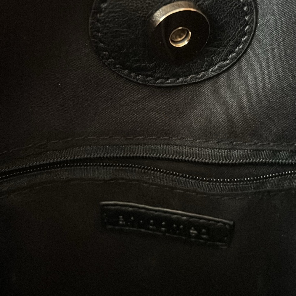 Ahdorned Black Bag - Picture 5 of 8